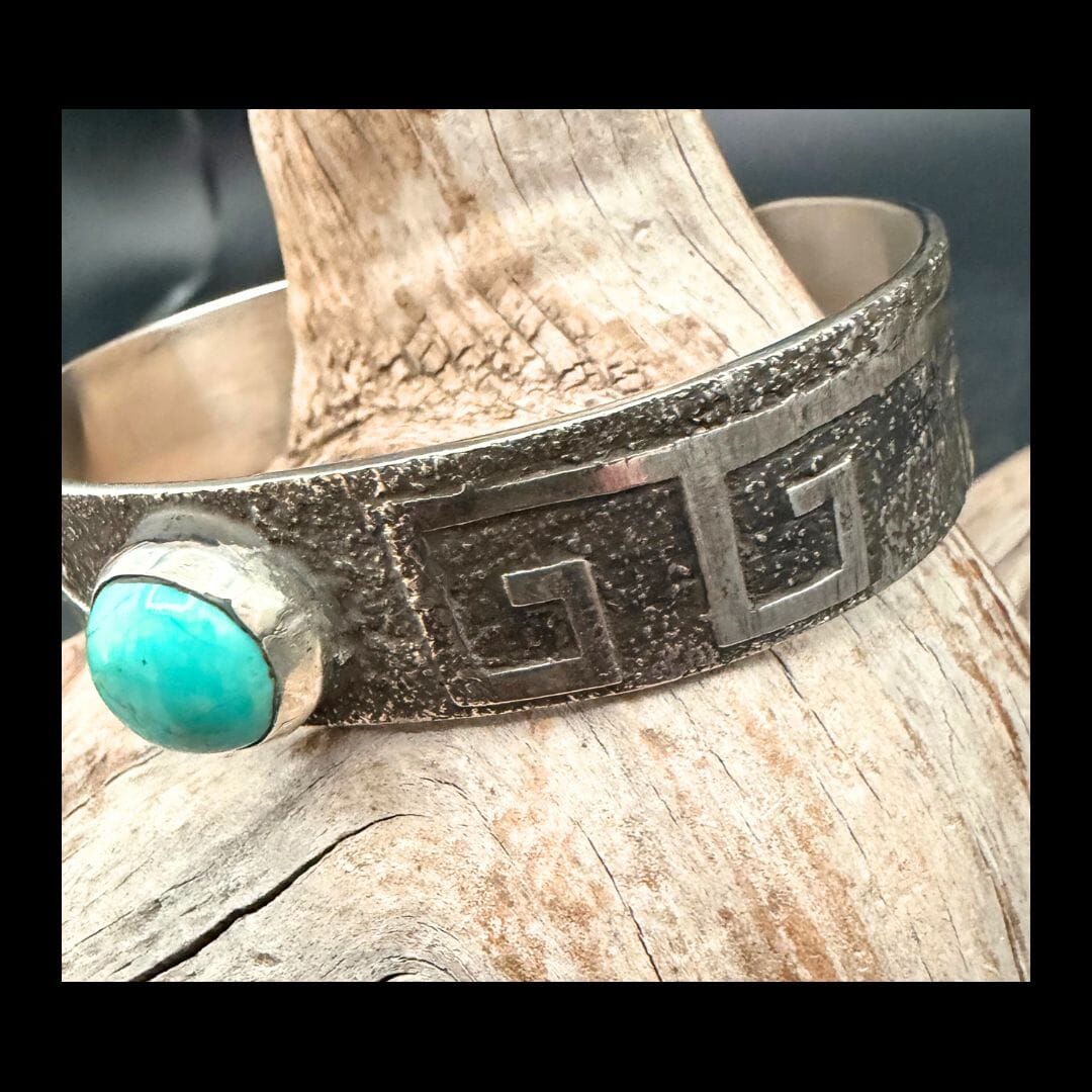 1-Stone Turquoise Cuff - CRBJ34