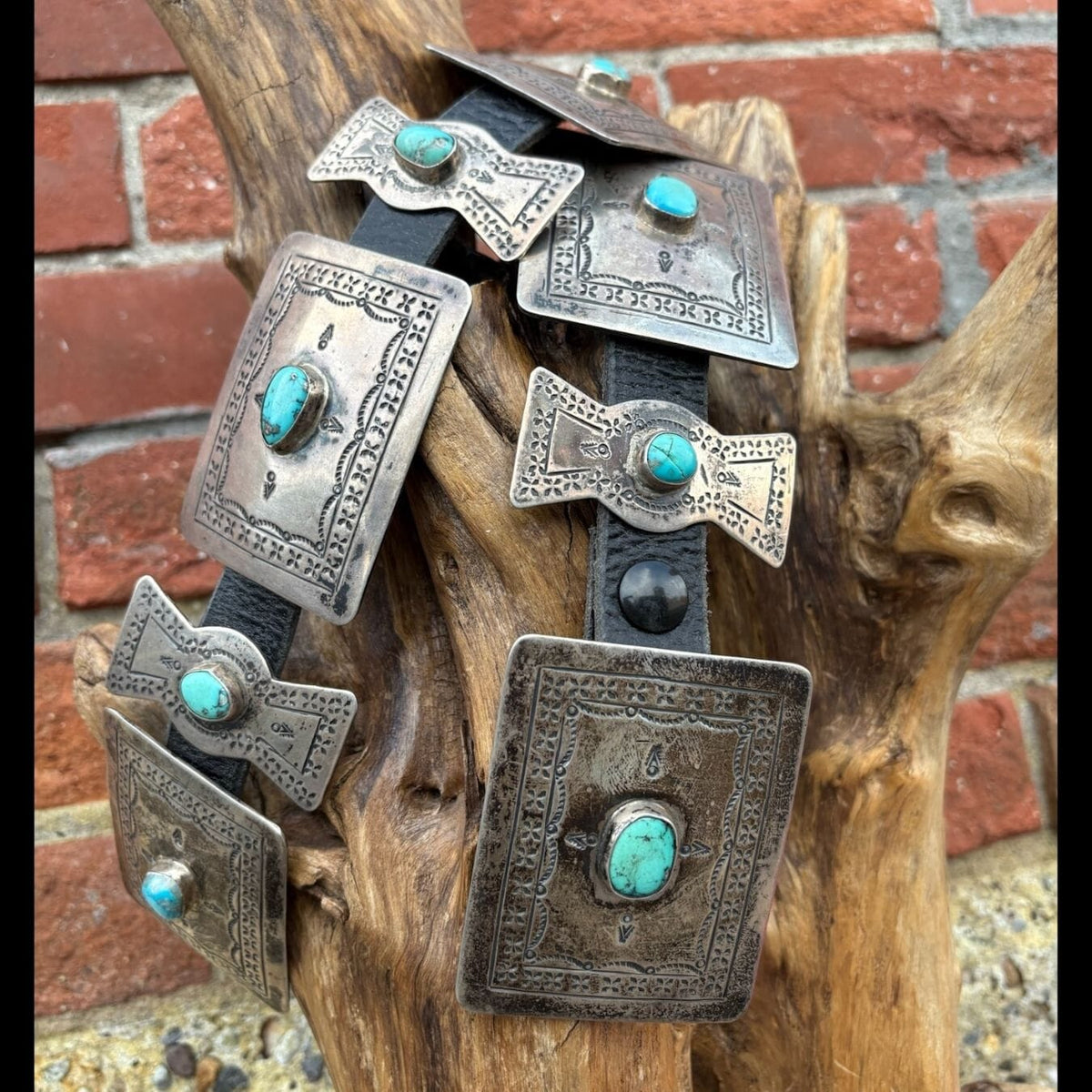 16 Concho w/ Turquoise Stones - BTMH22