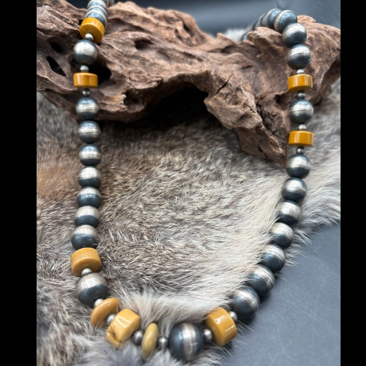 35" Silver Pearl & Bumble Bee Necklace - NCB58