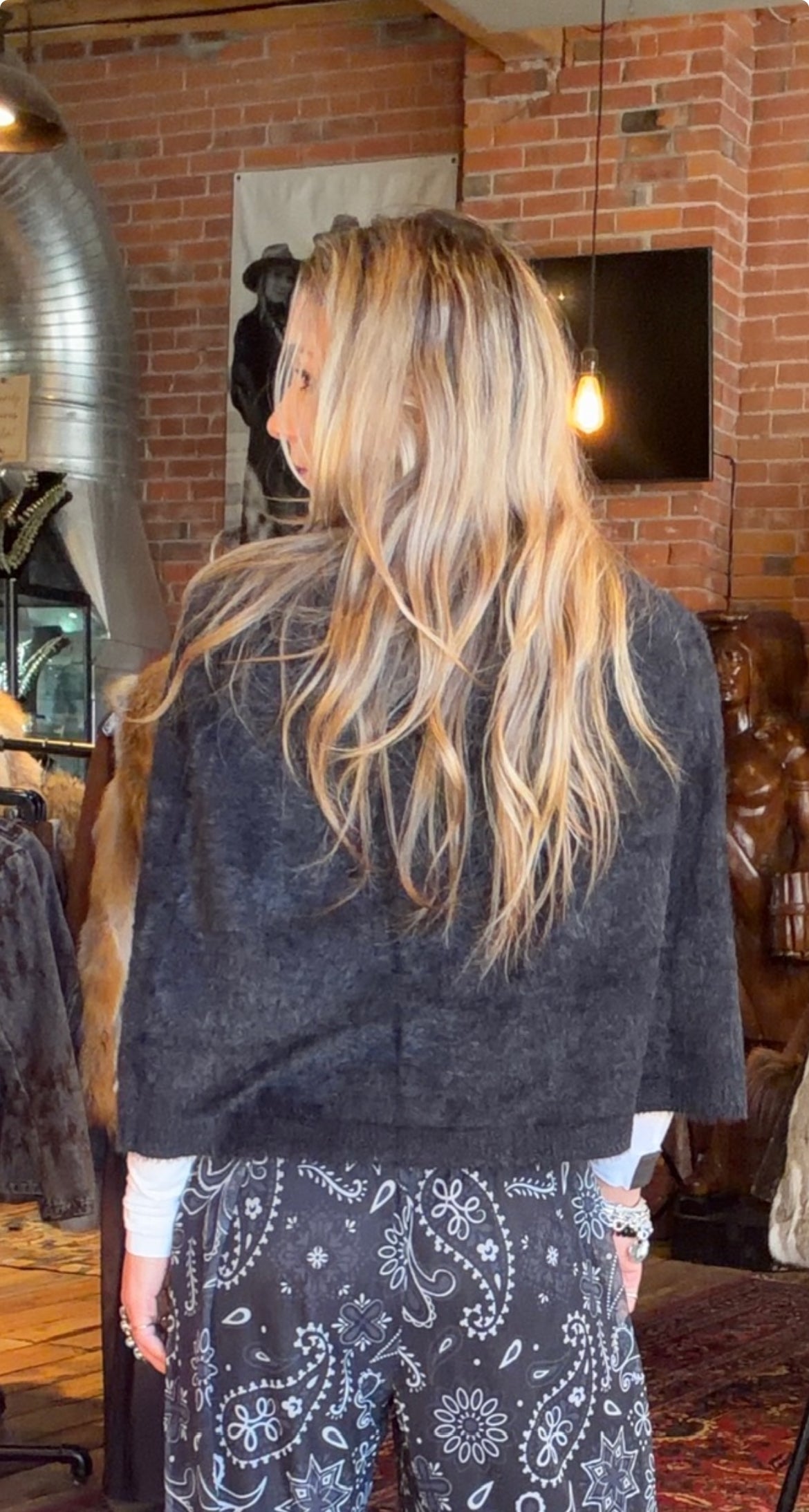 Black Shrug Sweater - OTOBK