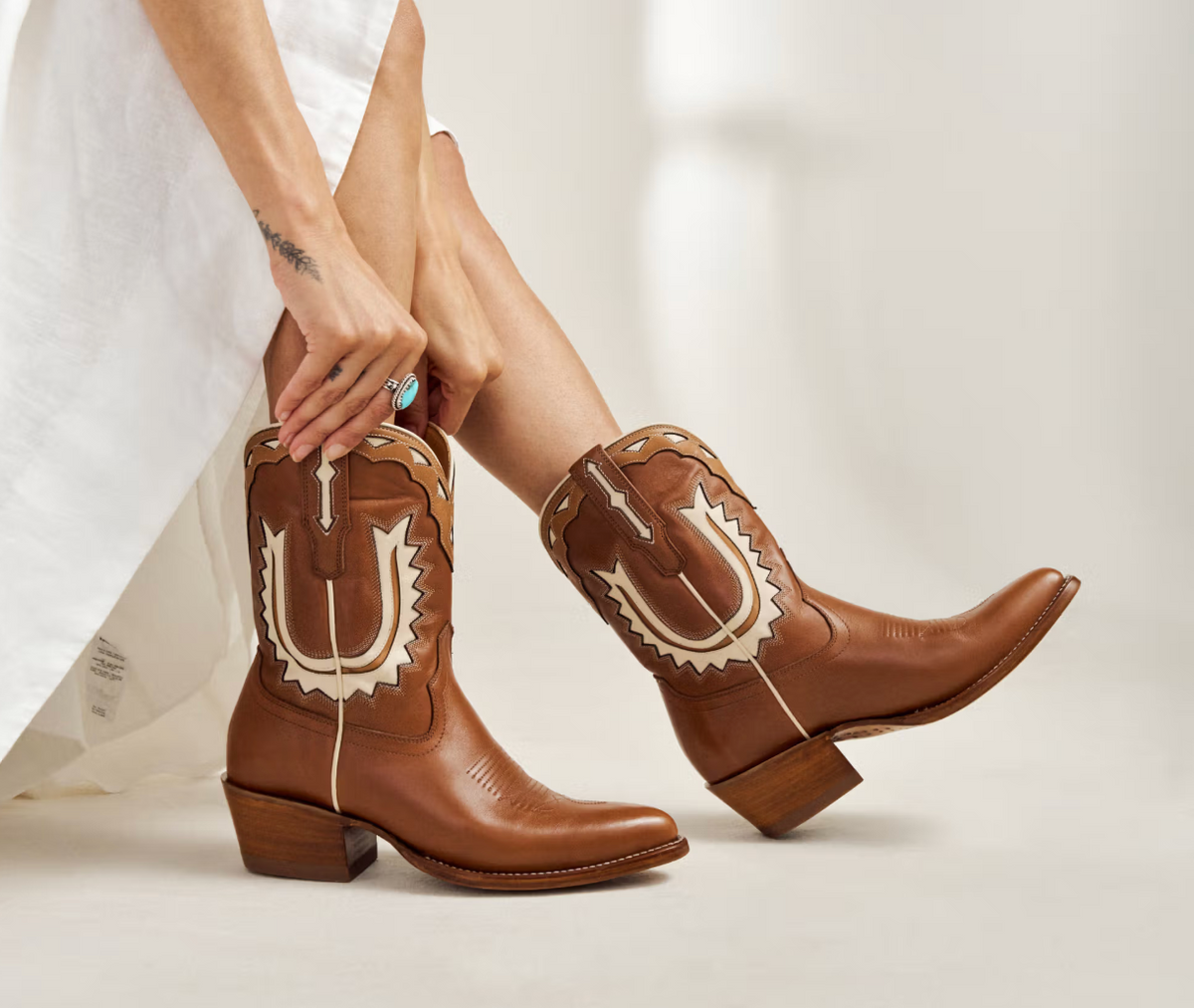 Jolene Carmel/Bone Boot - Tecovas - 20016L