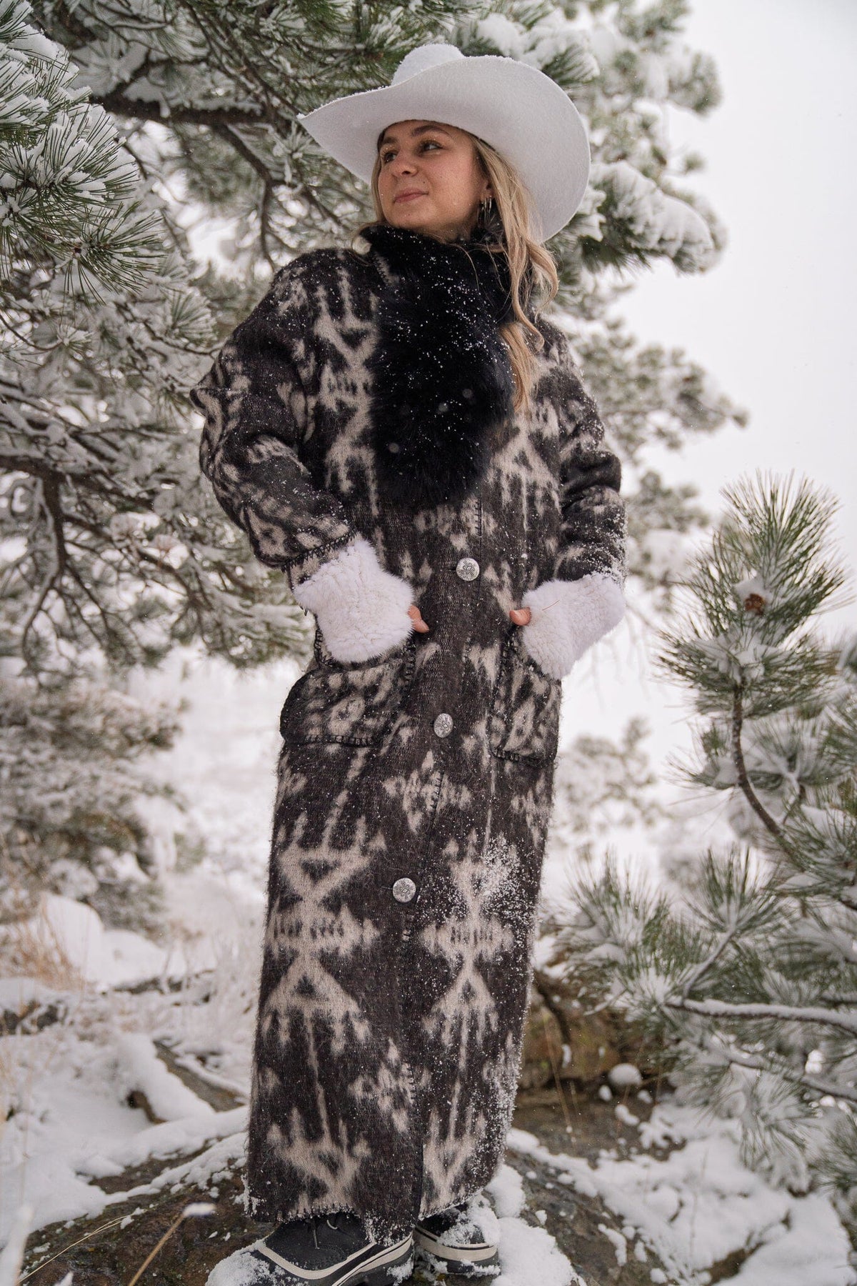 Alpaca Tribal Duster - 900TBL