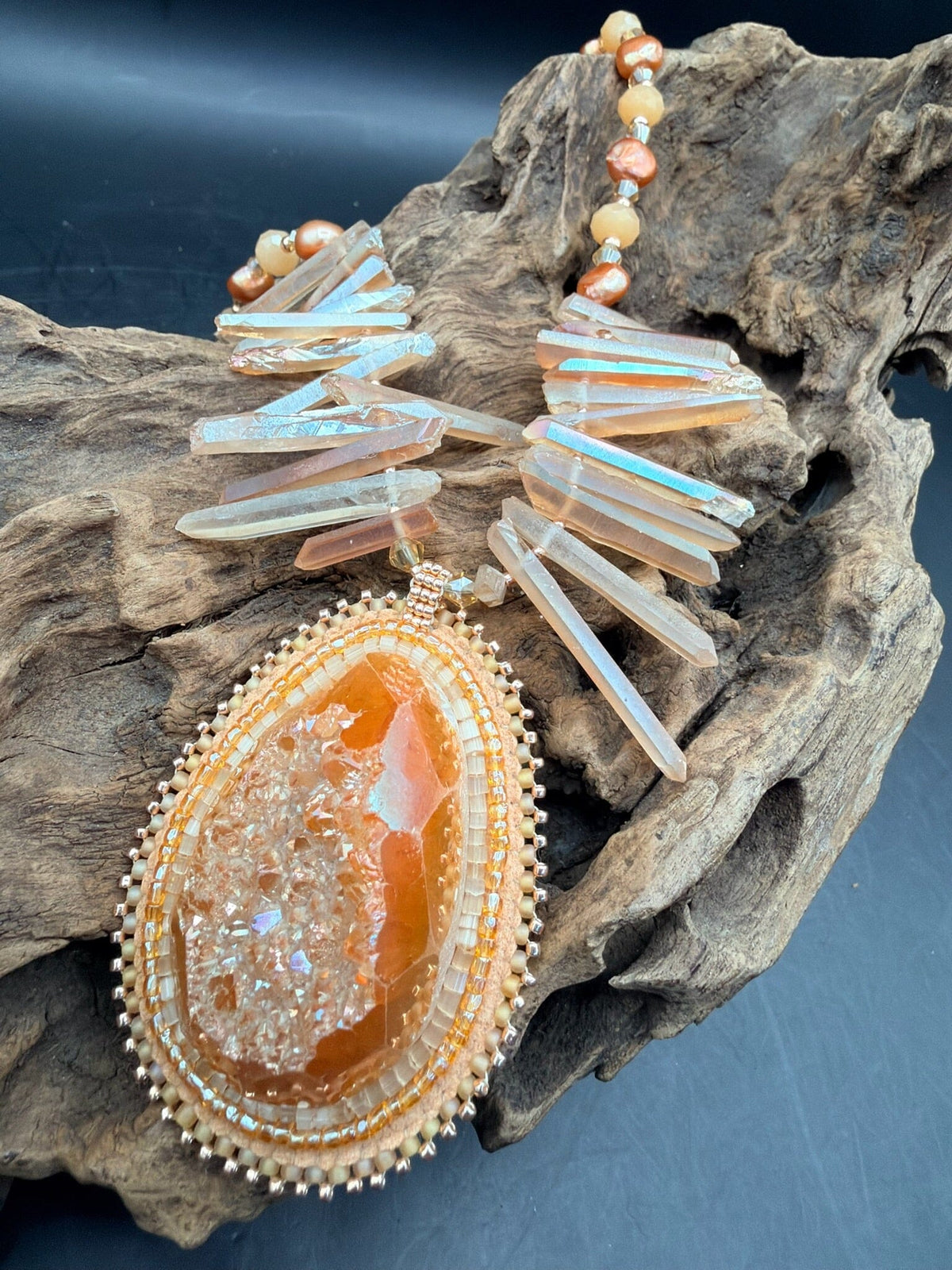 Beaded Druzy Pendant W/FW Pearls - NSZ230