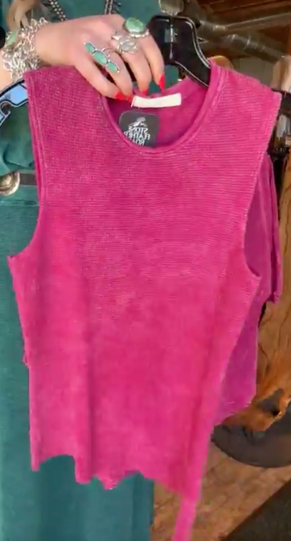 Berry Honeycomb Tank - Testimony - T14BY