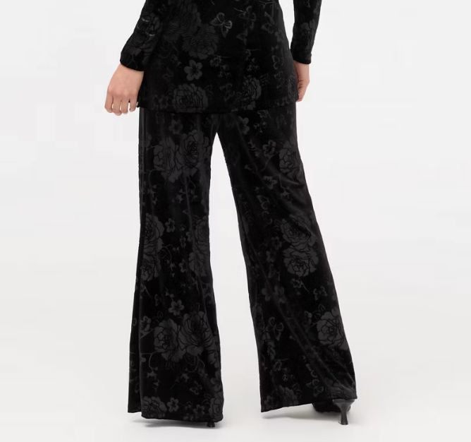 Black Embossed Stretch Velvet Pant - J65525