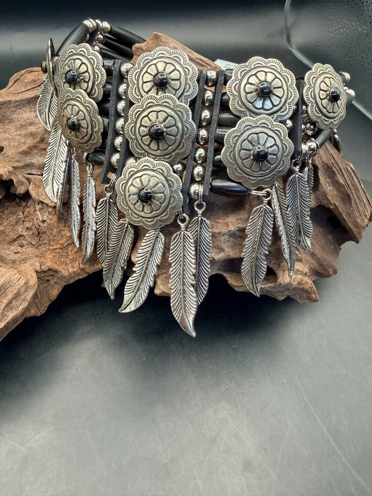 Black Onyx/Concho Flyte Choker - NCM2NFRB