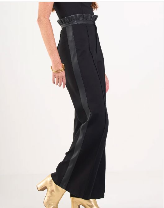 Black Ponte Ruffle Flare Trouser - EM16B