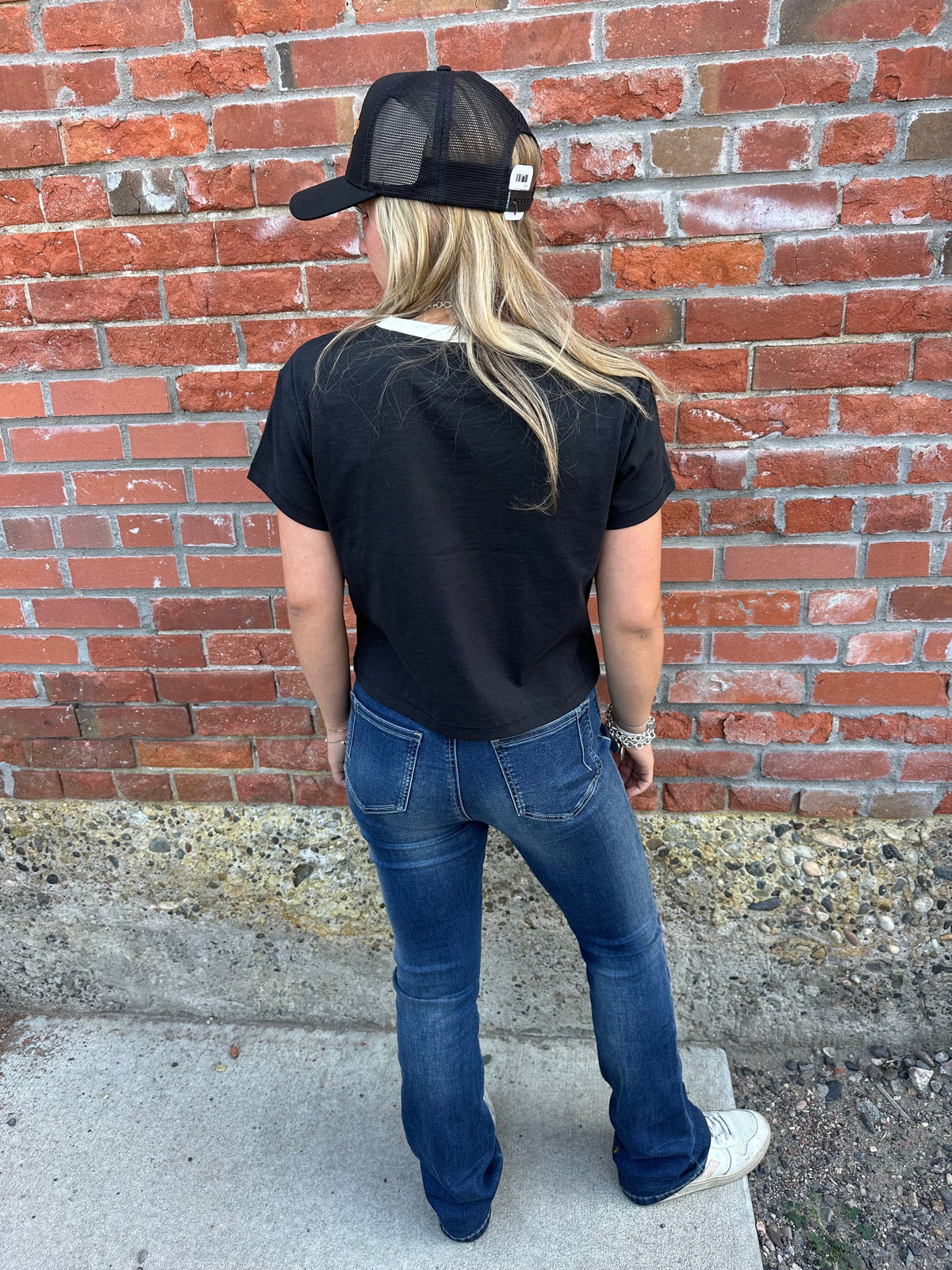 Black Ringer Tee "Giddy Up" - 40198B