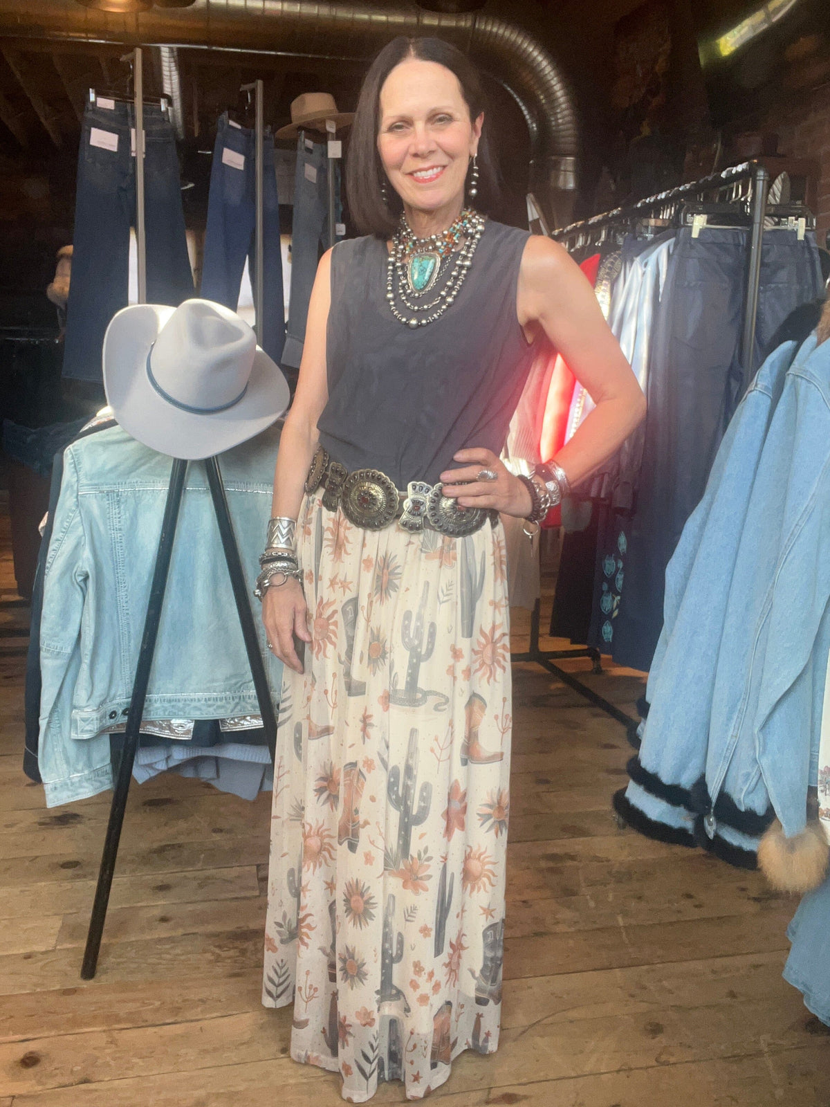 Boot Print Mesh Skirt - 4561BB