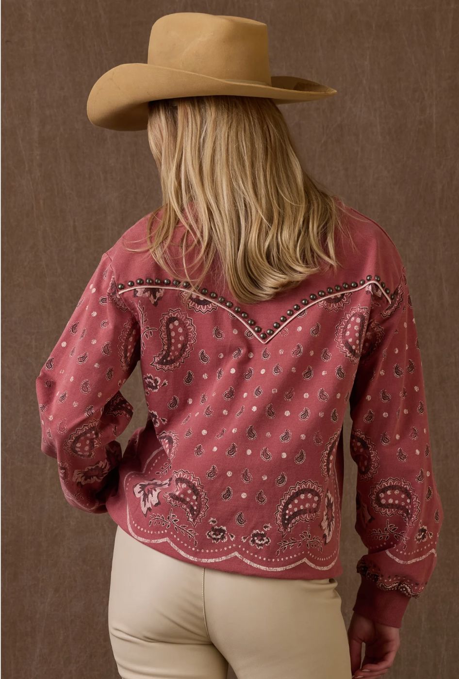 Charlie's Bandana Sweatshirt - Mahogany - Double D Ranch - T4099