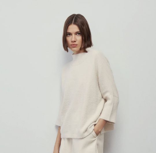 Cream 3/4 Sleeve Sweater - ELECR
