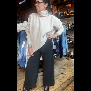 Cropped Soft Black Pant - Henriette Steffensen - 2115B