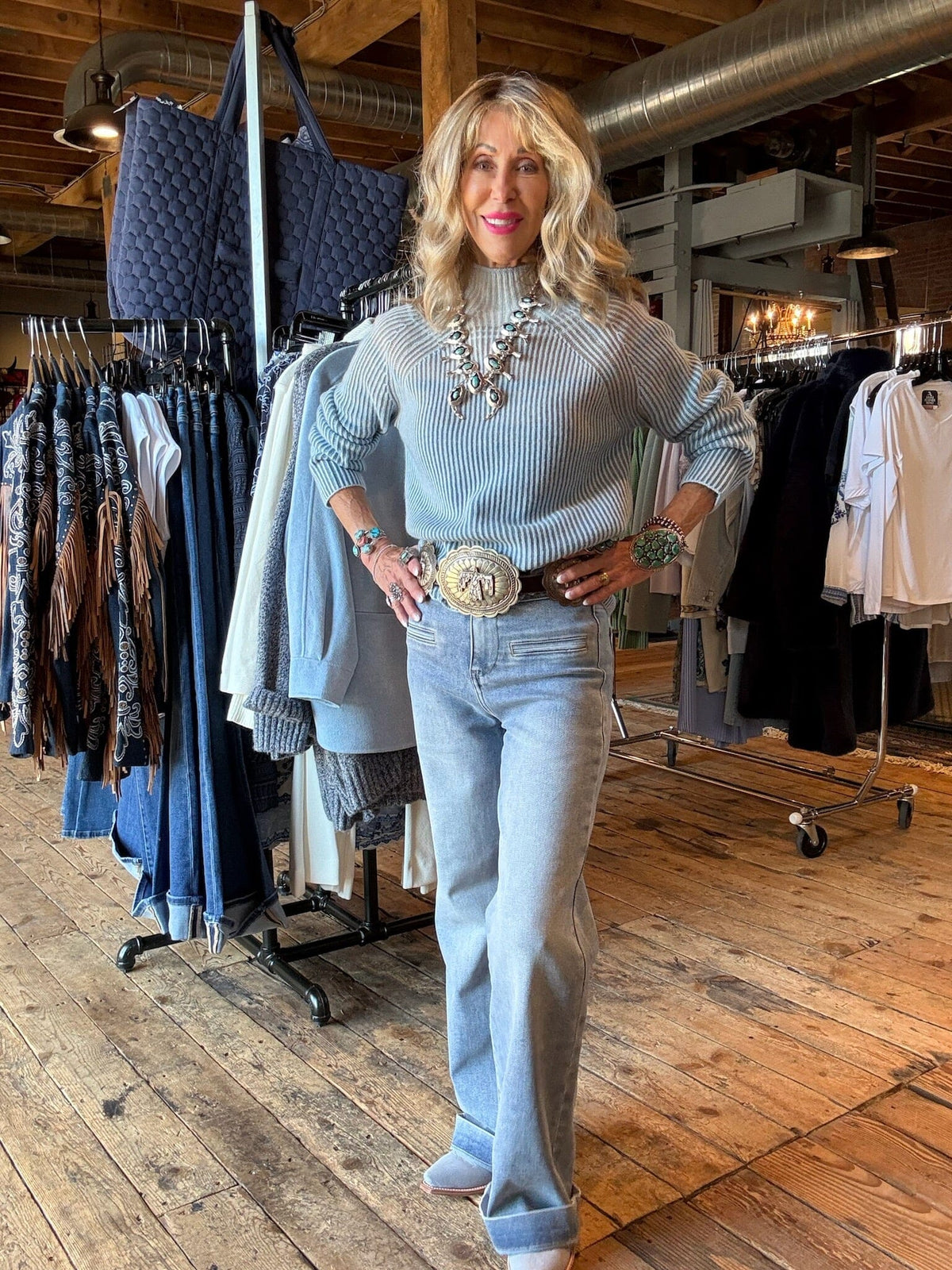 Double Button HR/WL Lt Wash Jeans - BY8146