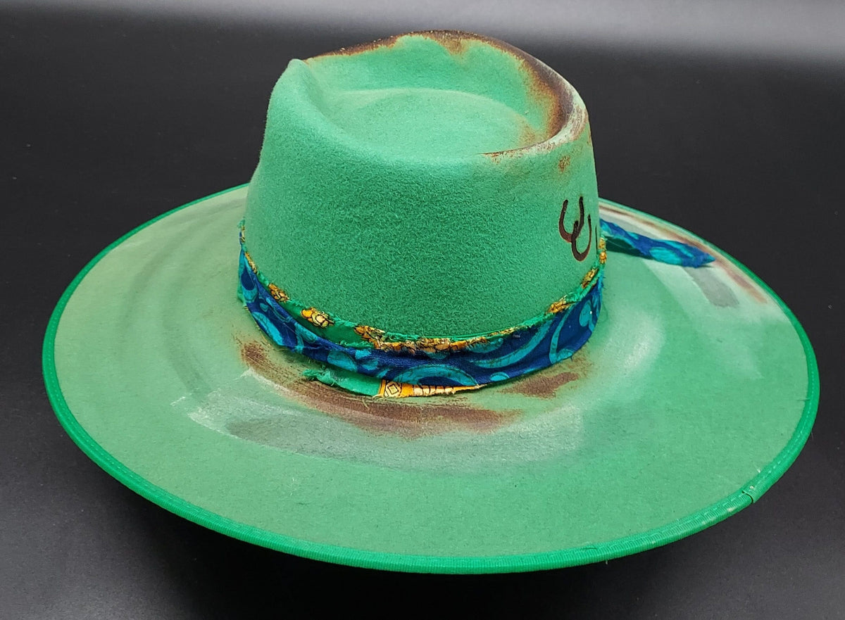 Double Horse Shoe "Lucky" Embellished Green Felt Hat - HIML78 - Size S