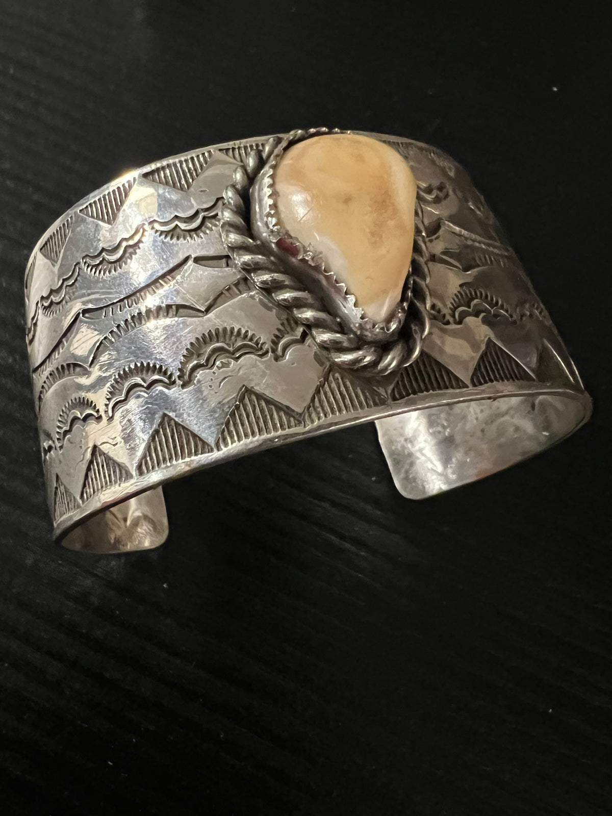 Elk Ivory/Sterling Silver Cuff - CGE7