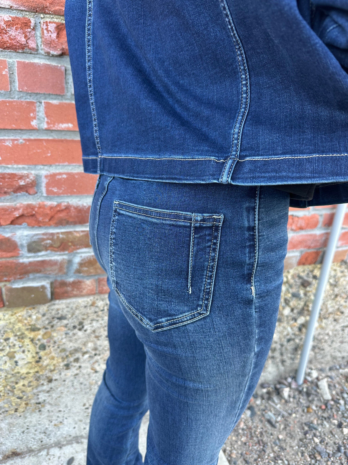 Estelle Flare Denim Jeans - LY3663