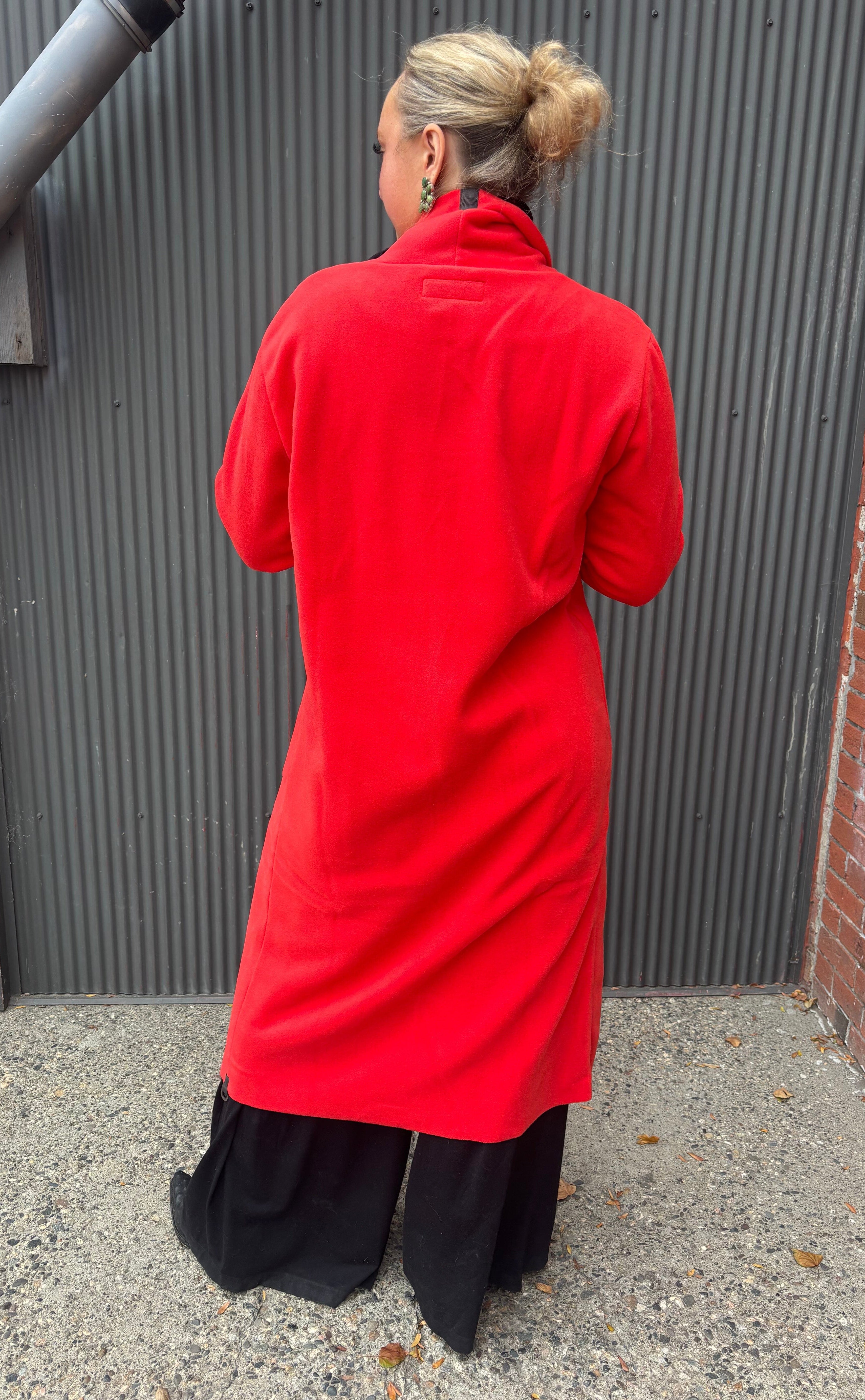 Henriette Steffensen – STONE FEATHER ROAD