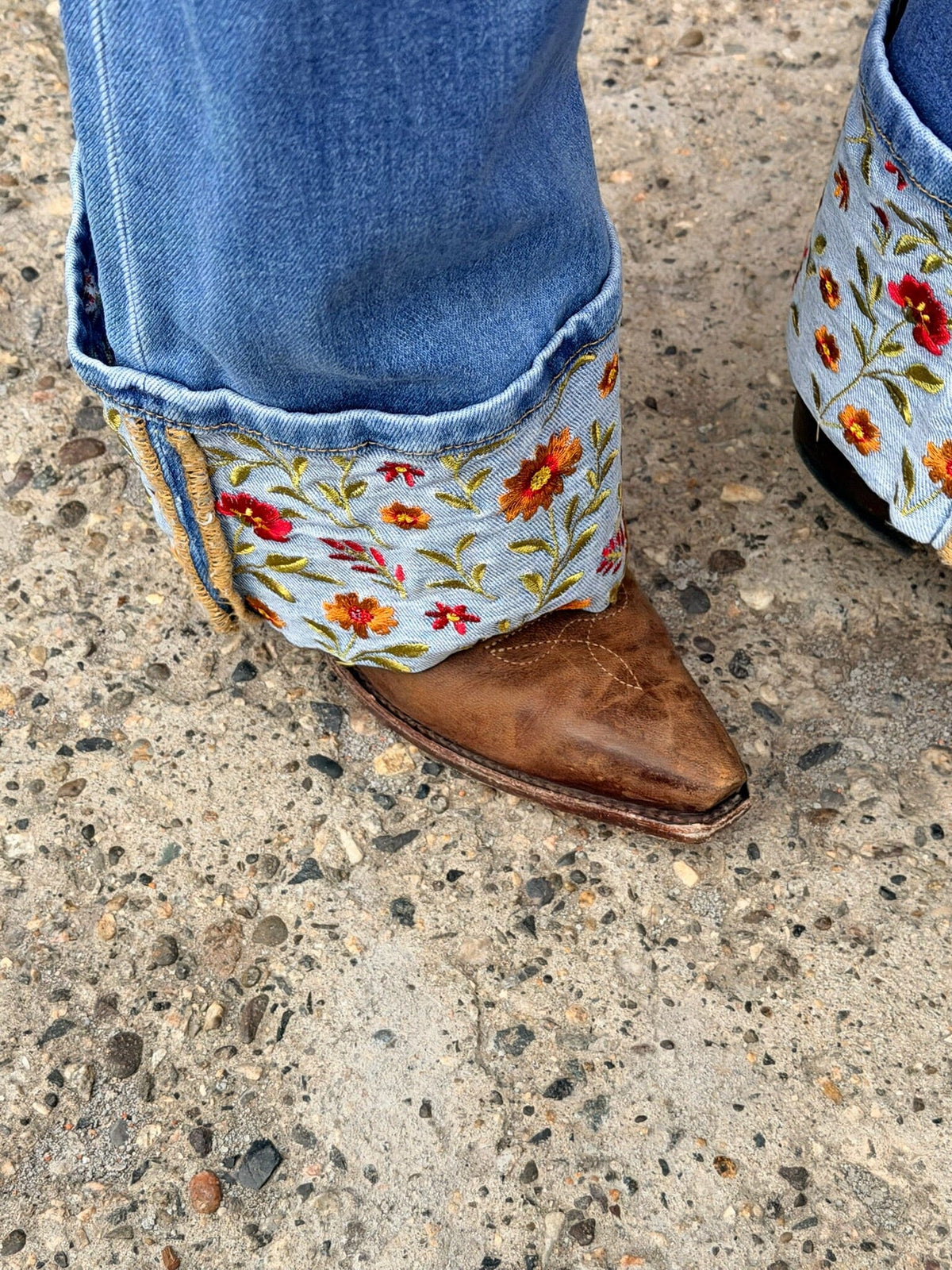 Floral Embroidered Cuff-HR/WL Denim Jeans - BY8340