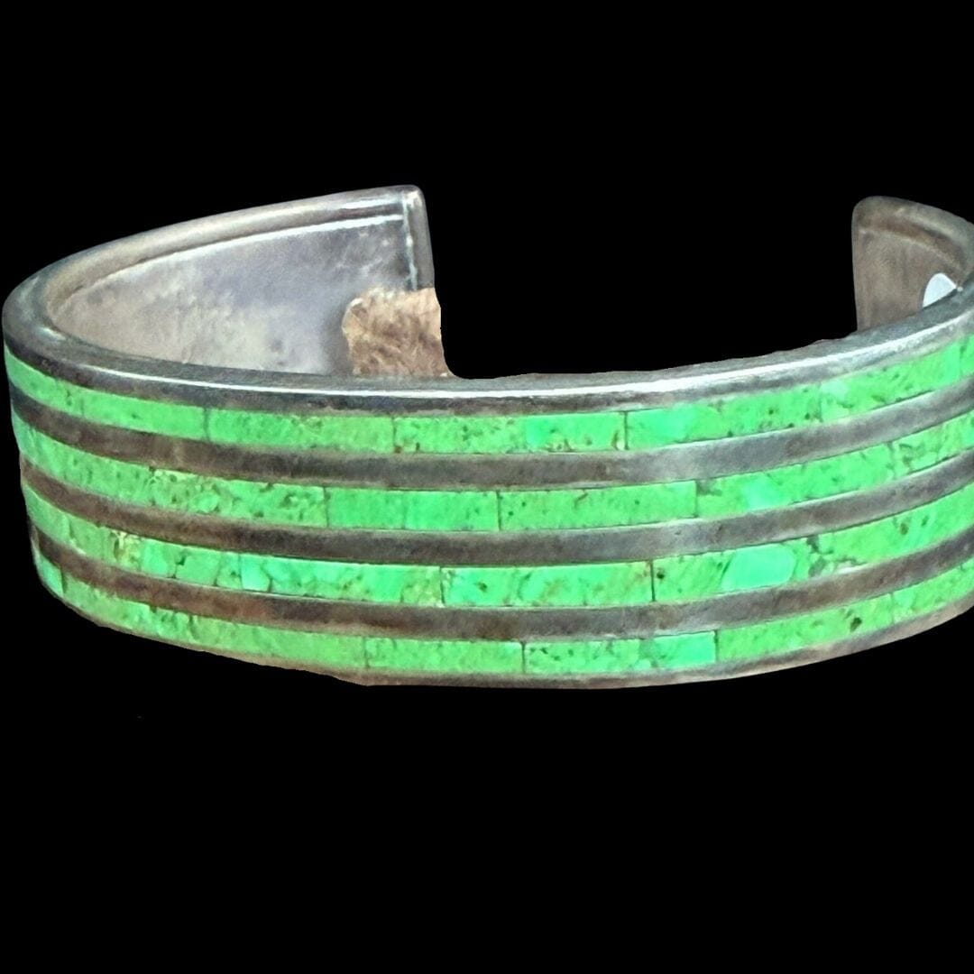 Gaspeite Inlay/Sterling Silver Cuff - Robin Banteah - CMH245