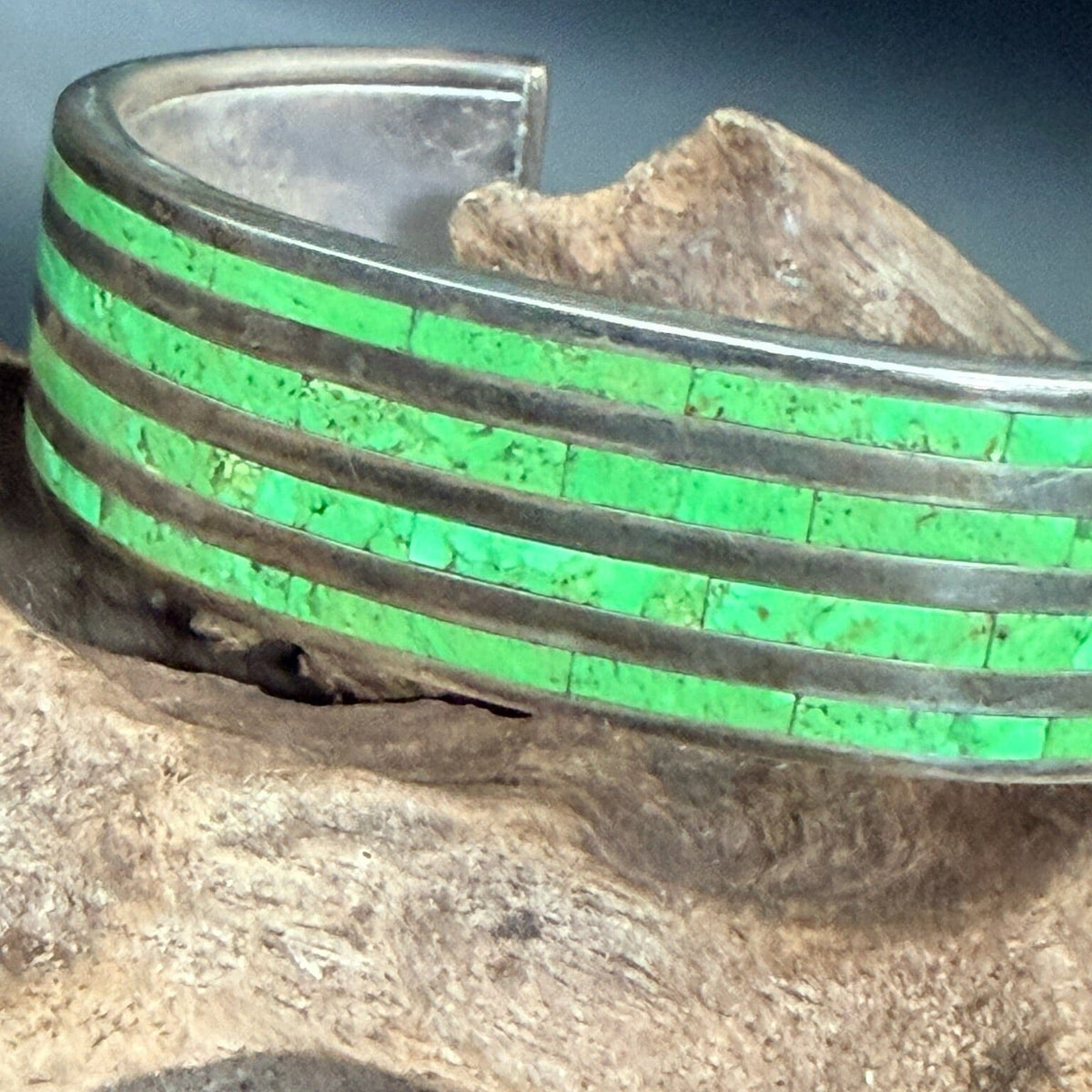Gaspeite Inlay/Sterling Silver Cuff - Robin Banteah - CMH245