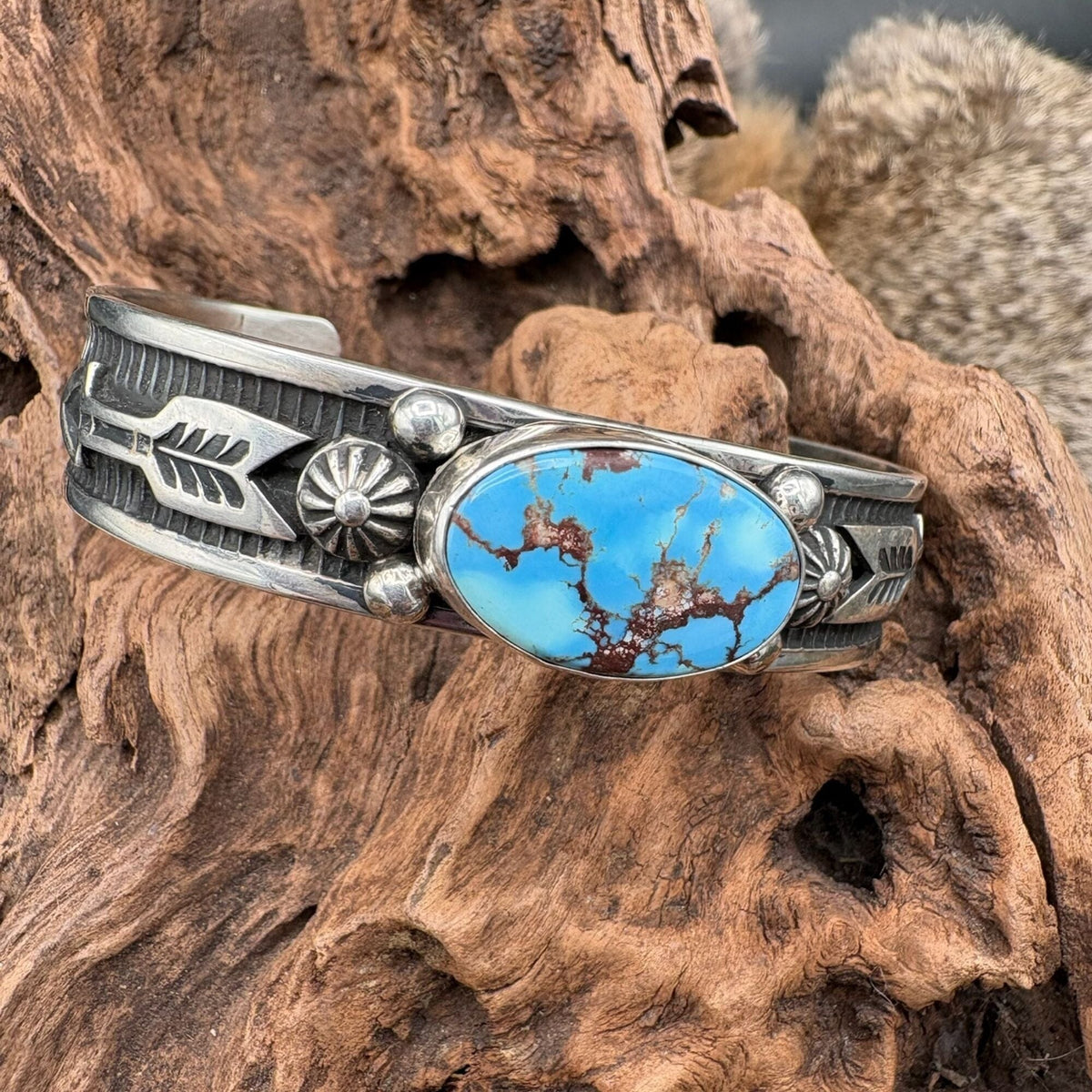 Golden Hills Oval/Sterling Arrows Cuff - CSL36