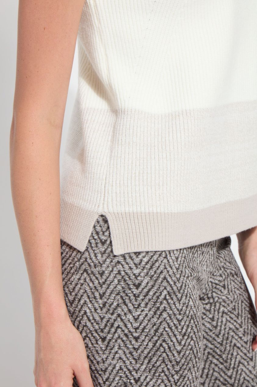 Gradient White Sleeveless Sweater - 4034GW