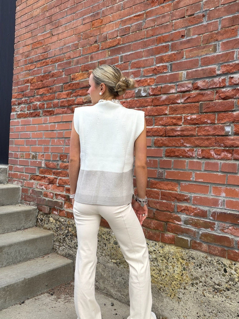 Gradient White Sleeveless Sweater - 4034GW