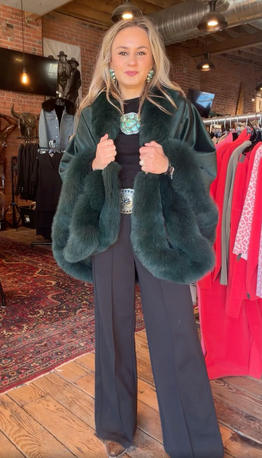 Green Cashmere/Fox Cape - MKC8GR