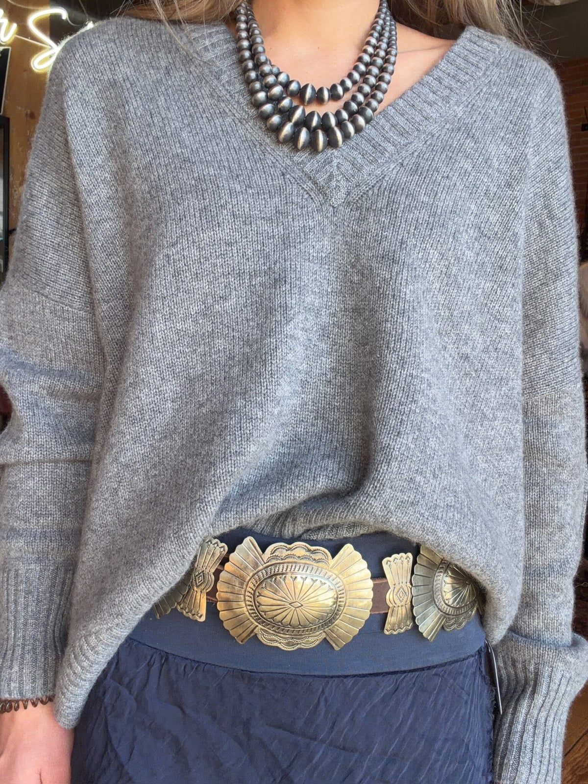 Grey Cashmere V-Neck Sweater - 116R1G
