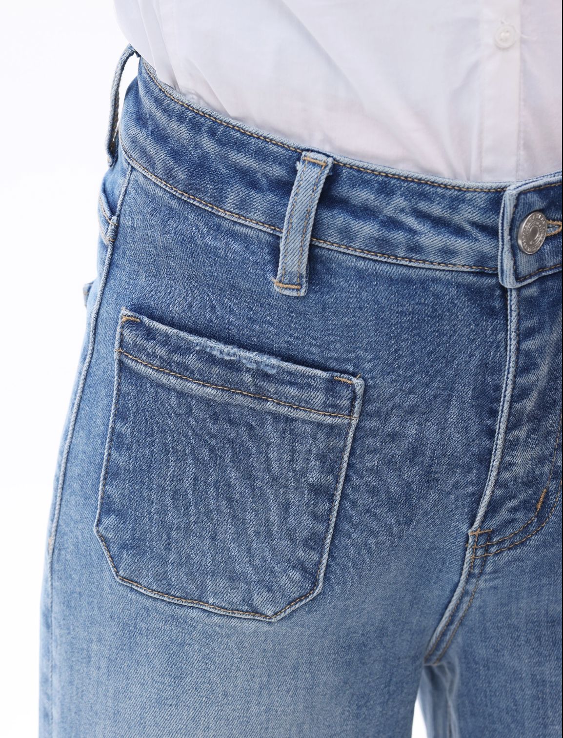 High Rise/Patch Pocket Jeans - BY8235