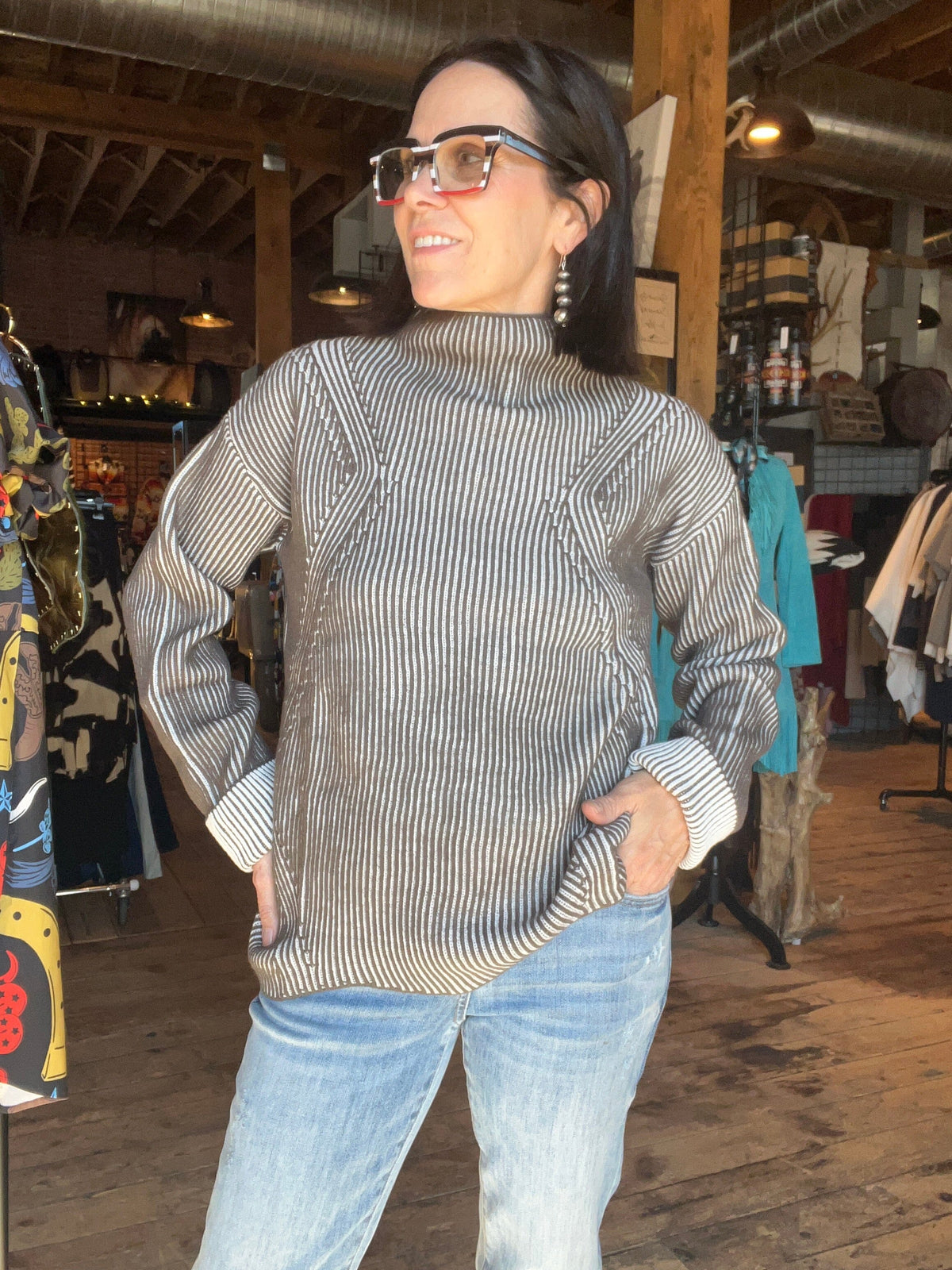 Hyacinth American Scalloped Sweater - Lysse - LY3732A