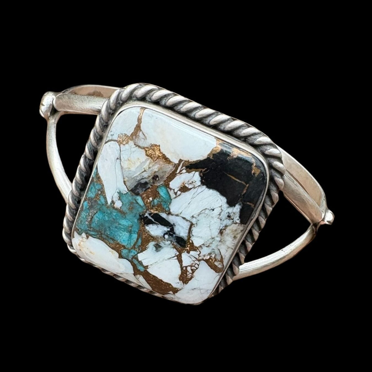 Kingman Crush Square Cuff - Augustine Largo - CITG3