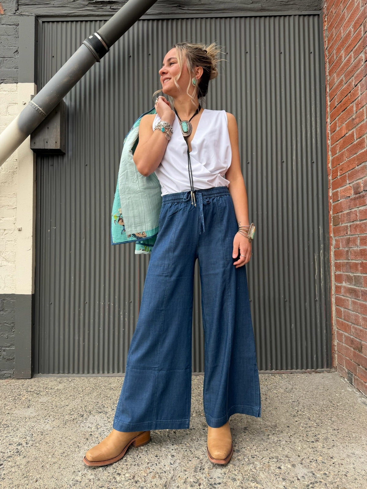 Lila Drawstring Pant - LY3881