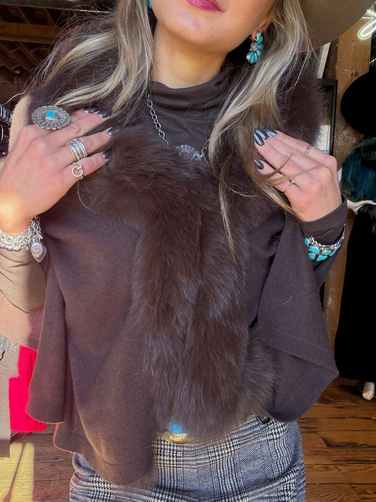 Mocha Cashmere/Fox Wrap - LX3009-M