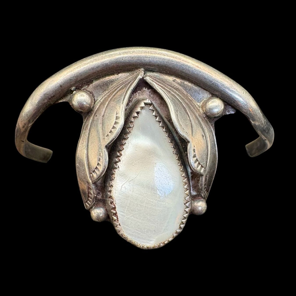 Mother of Pearl Tear Drop Cuff - CMH318