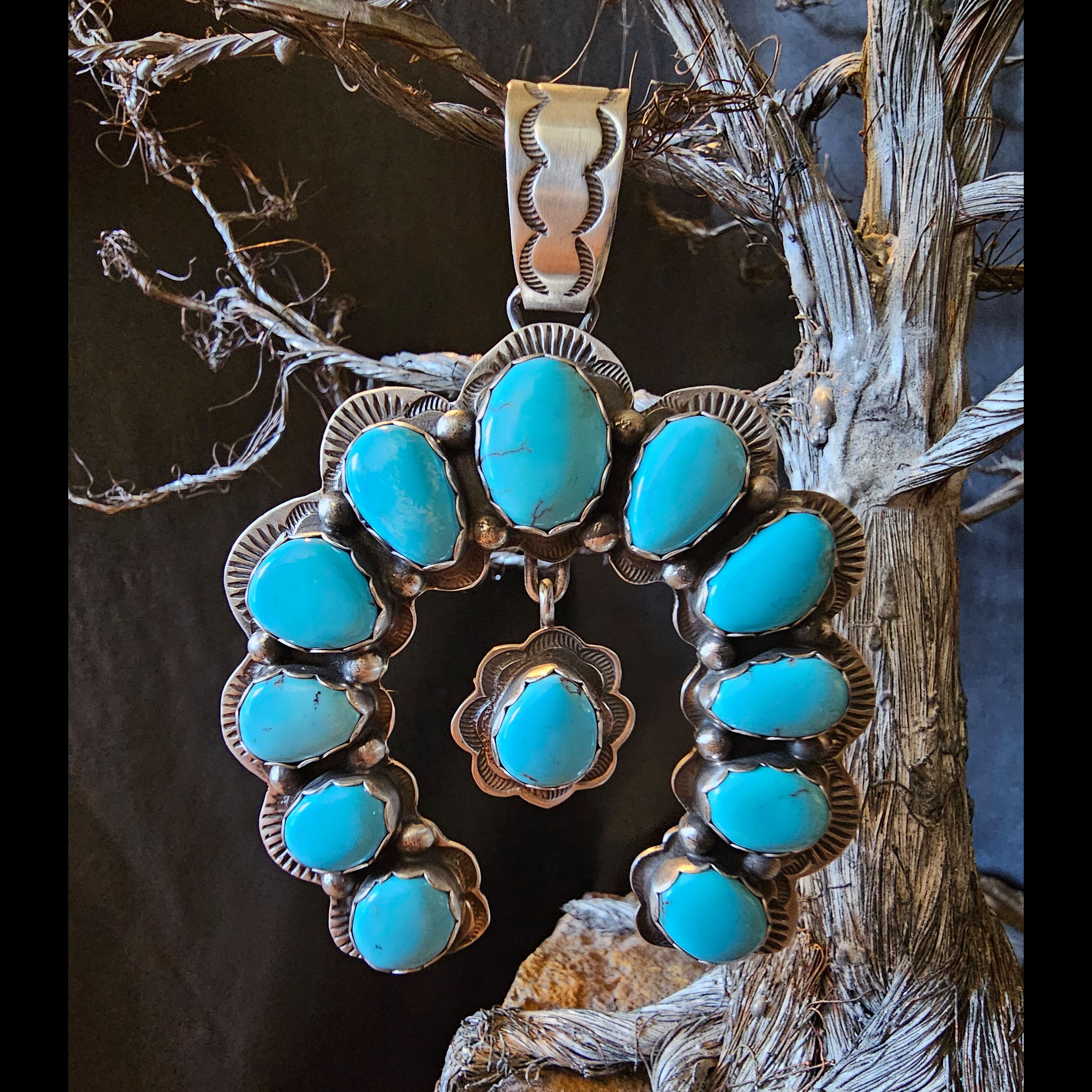 Naja Pendant with 12 Turquoise Stones - PSW37