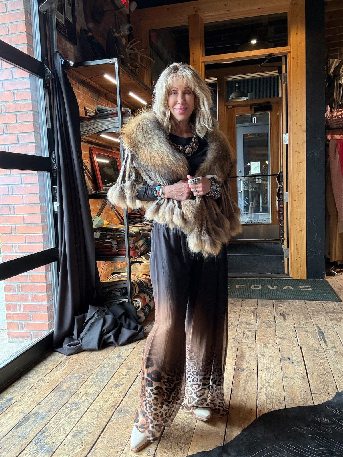 Natural Raccoon Collar With Rabbit Fringe - MKCOLR-NT