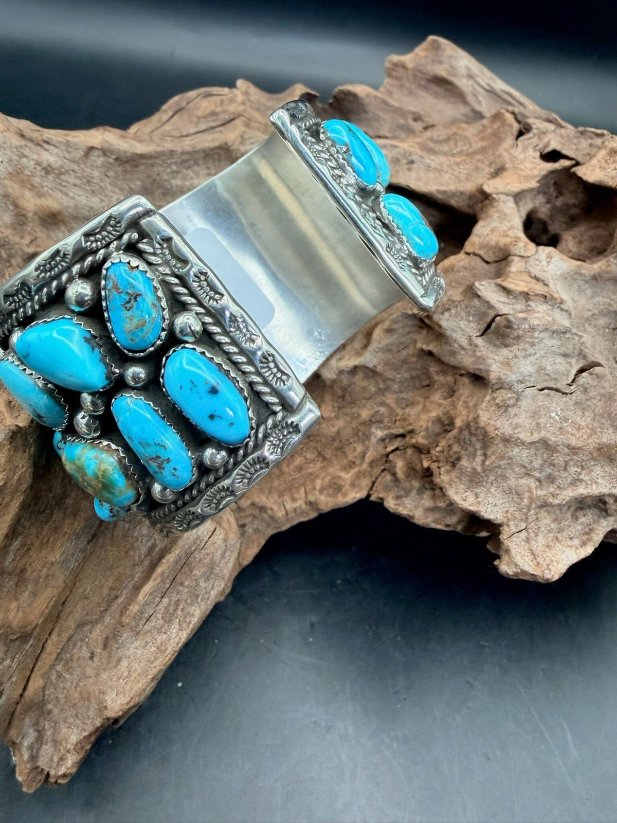 Navajo Kingman Turquoise Cluster/Sterling Silver Cuff - CPD27