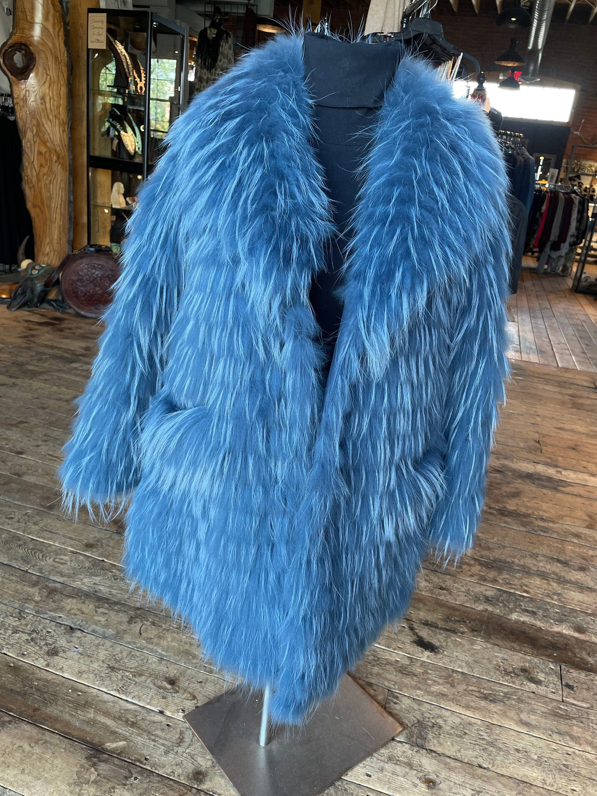 Ocean Blue Fur Stroller - PAT122