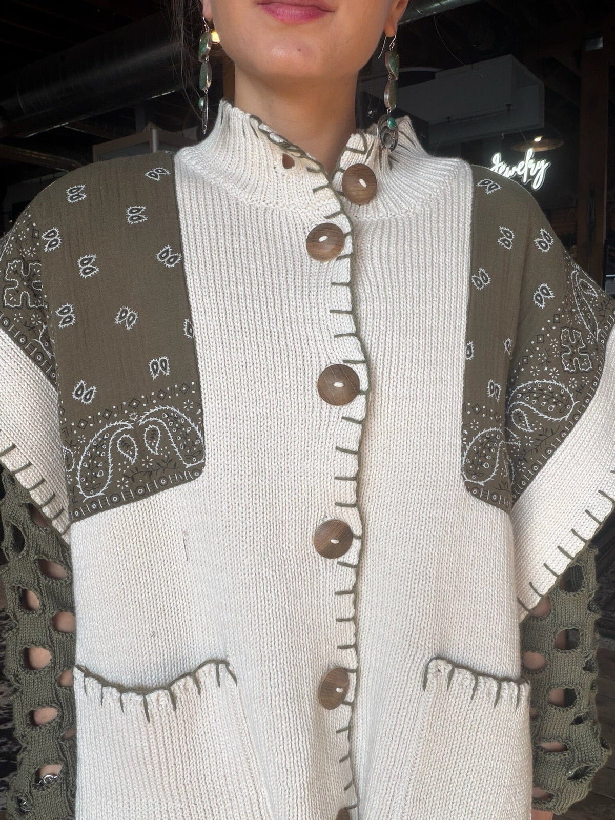 Olive Bandana/Cream poncho - 5914VC