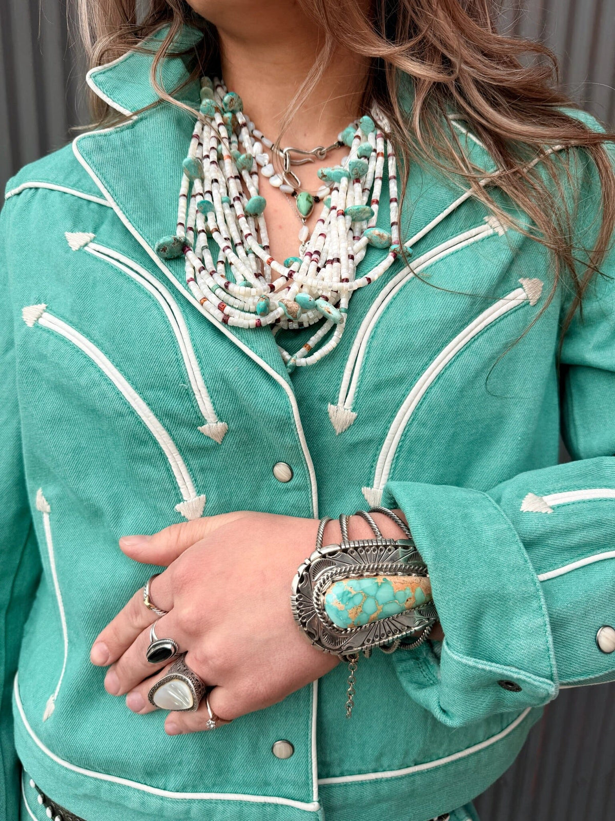 One Stone Turquoise & Sterling Cuff - CAZ60