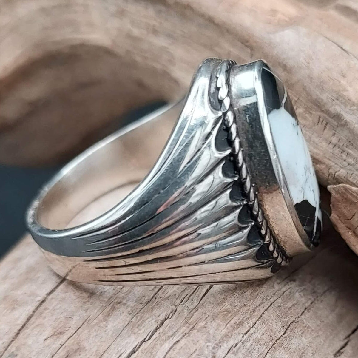 One Stone White Buffalo Ring (Size 10.5) - RCJW11