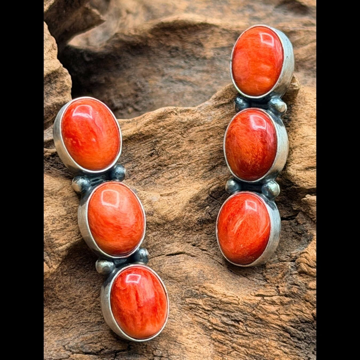 Orange Spiny Oyster 3-Stone / Sterling Earrings - ESL128