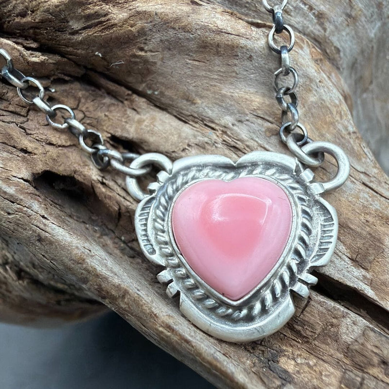 Pink Conch Heart Necklace - NAZ61