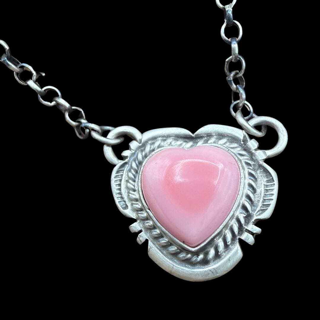 Pink Conch Heart Necklace - NAZ61