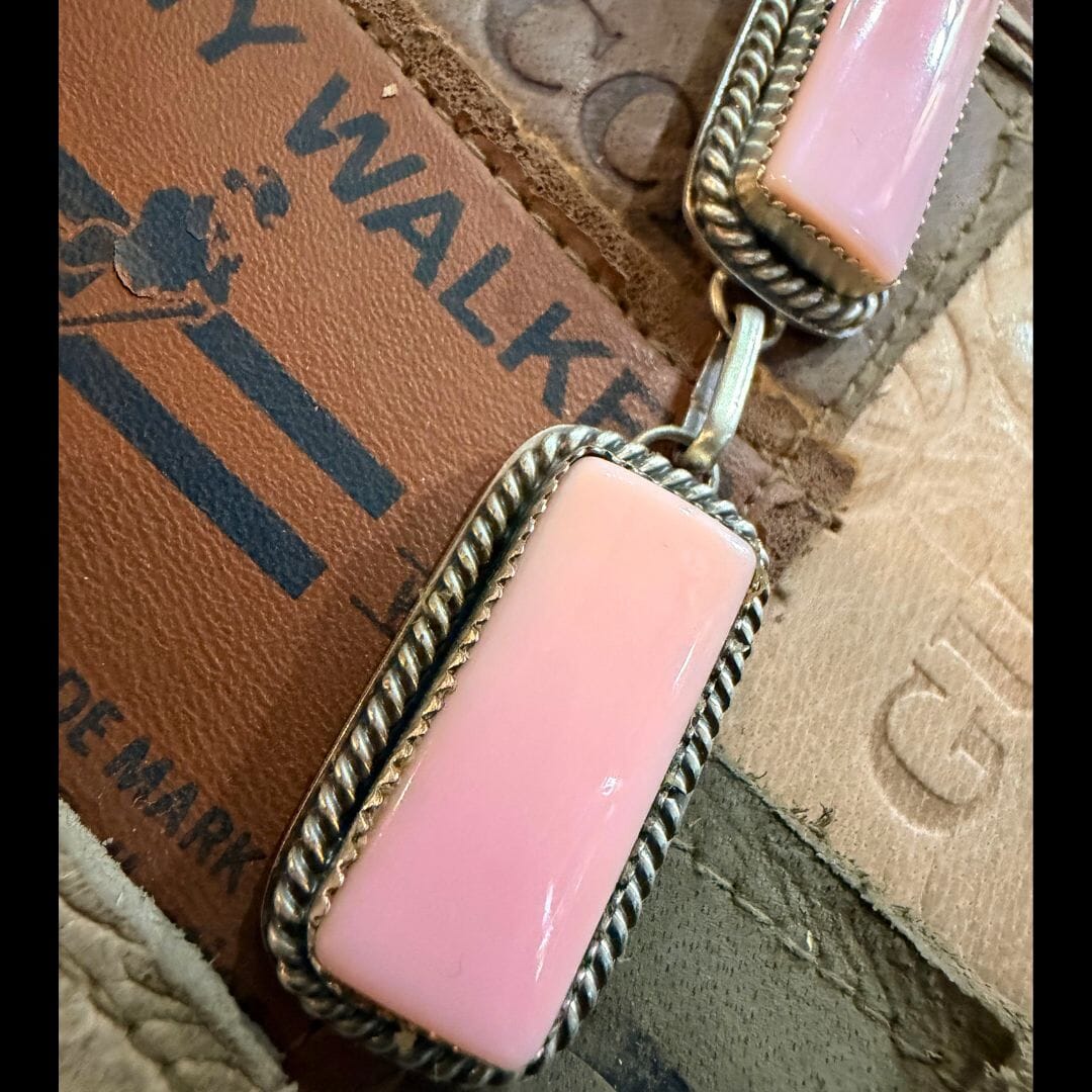 Pink Conch Necklace - NBQ21