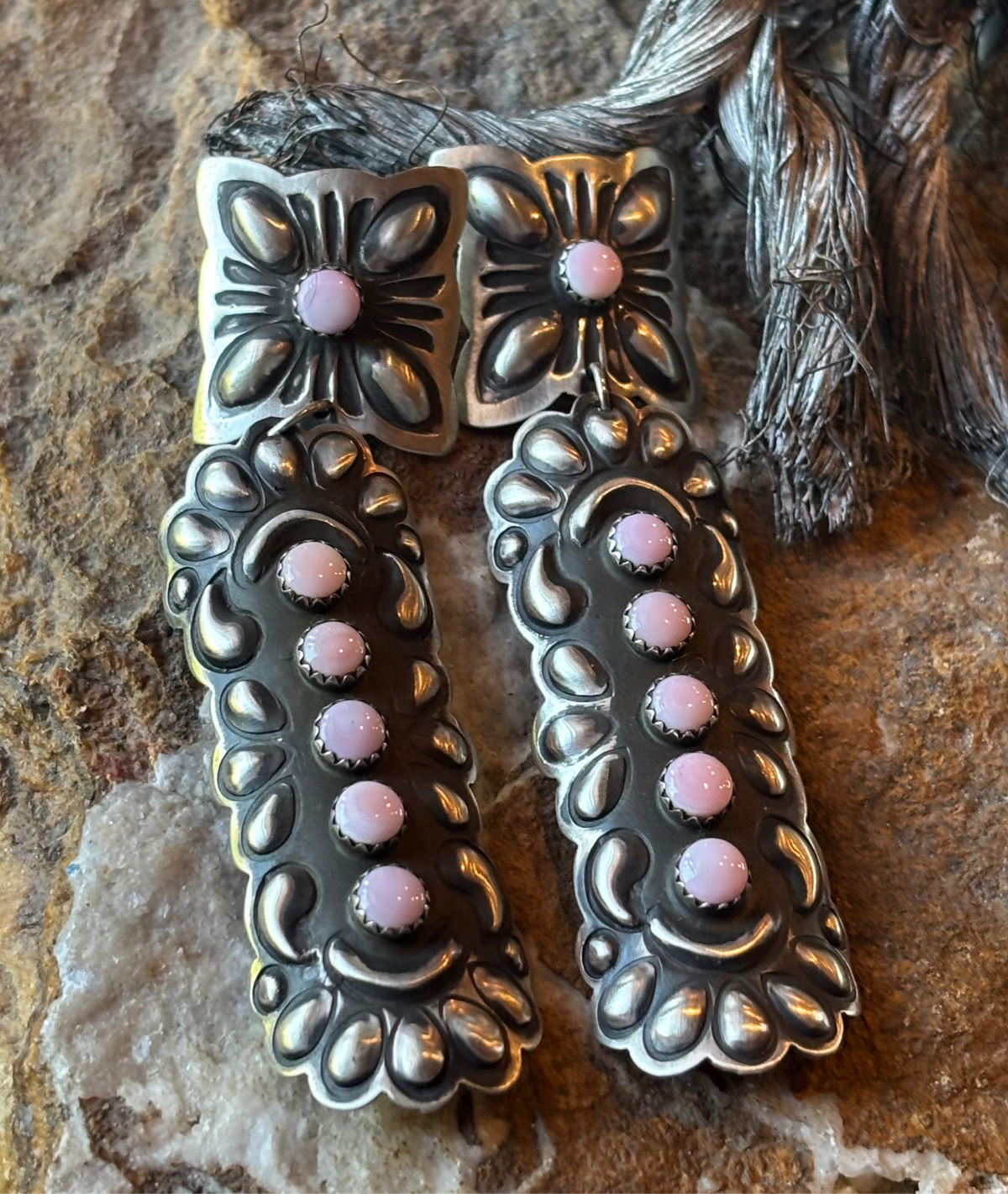 Pink Conch Shell/Sterling Silver Stamped Earring - EAZ157