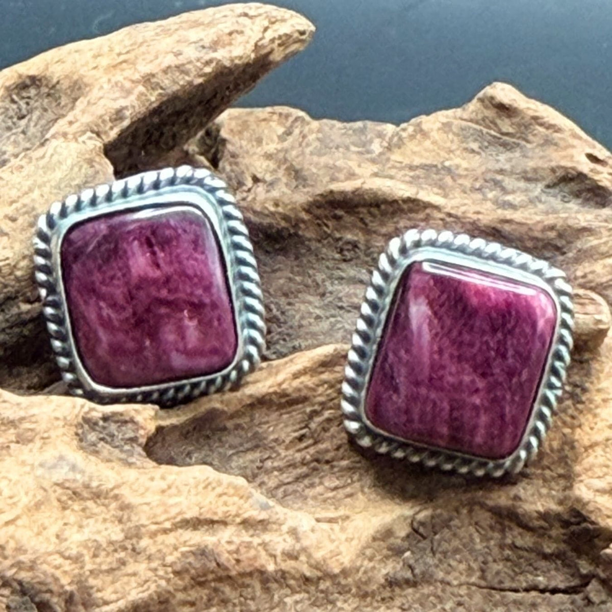 Purple Spiny Oyster 1-Stone Square Earrings - ESL122