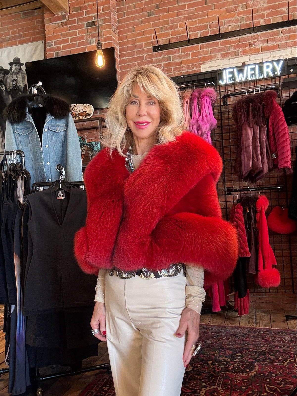 Red Mink/Fox Cape - 956-RD