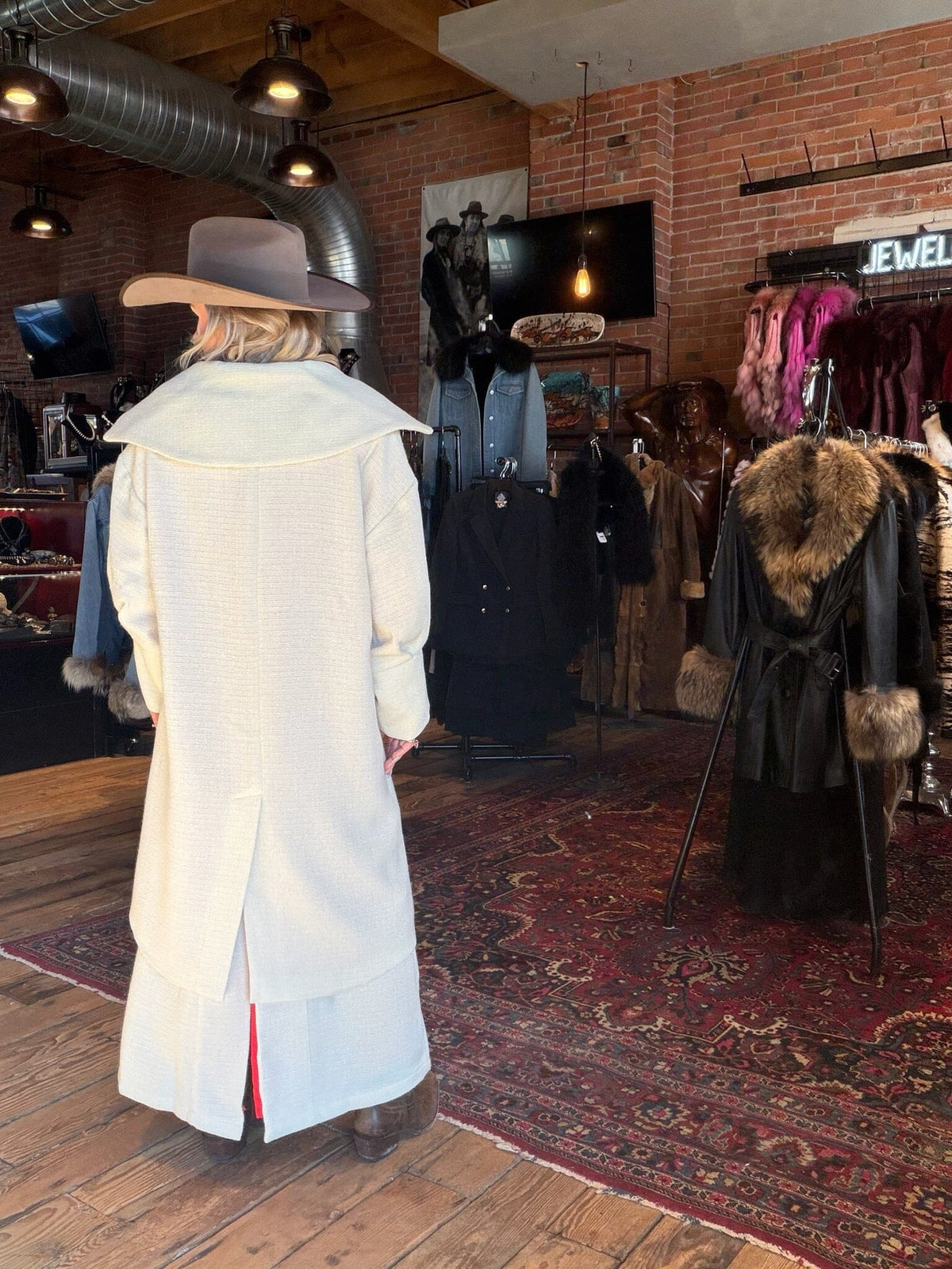 Sandshell Manhattan Coat - EM1109